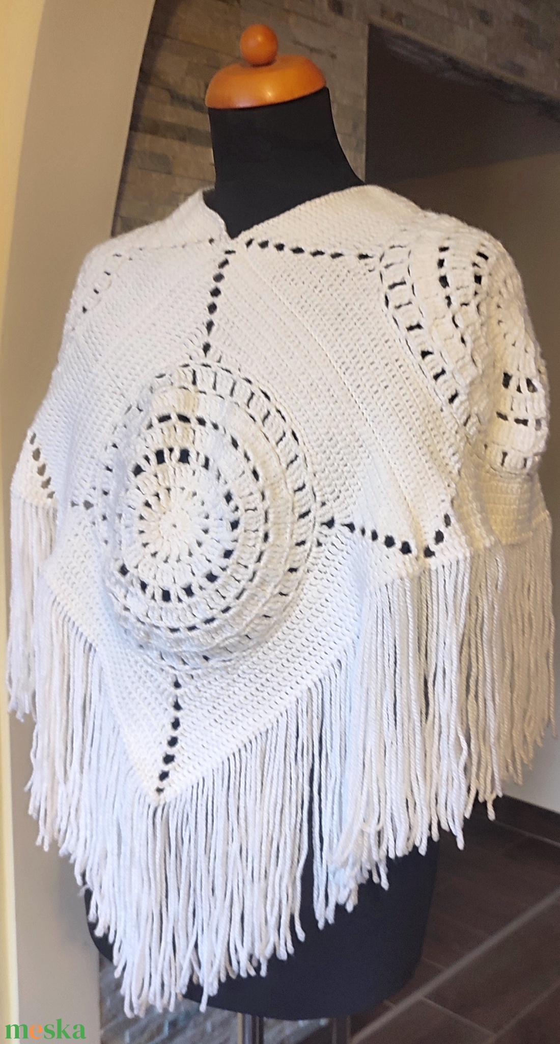 Horgolt poncsó - ruha & divat - női ruha - poncsó - Meska.hu Horgolt poncsó - ruha & divat - női ruha - poncsó - Meska.hu