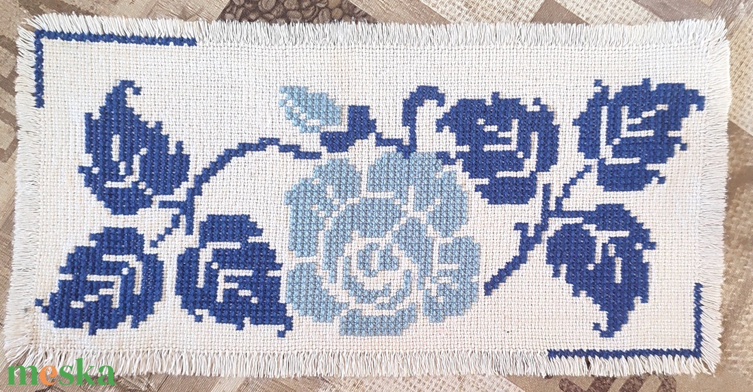 Keresztszemes terítő - otthon & életmód - konyhafelszerelés, tálalás - tálalás - terítő - Meska.hu Keresztszemes terítő - otthon & életmód - konyhafelszerelés, tálalás - tálalás - terítő - Meska.hu