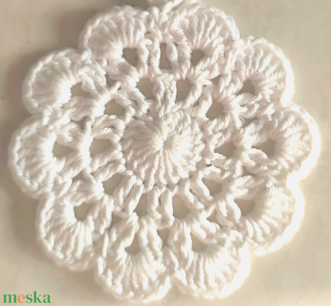 Horgolt virágos nyaklánc - ékszer - nyaklánc - medálos nyaklánc - Meska.hu Horgolt virágos nyaklánc - ékszer - nyaklánc - medálos nyaklánc - Meska.hu