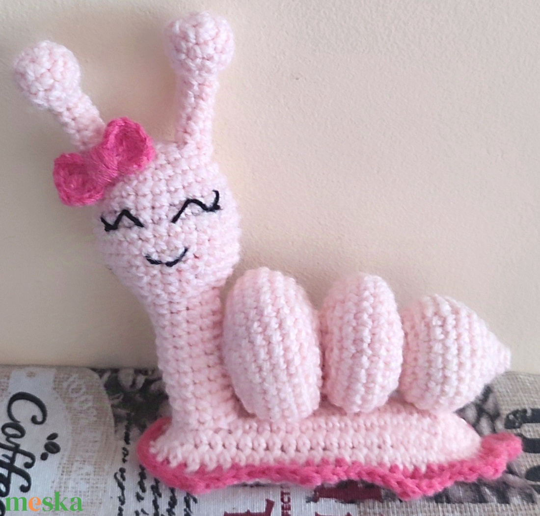 Horgolt csigusz  - játék & sport - plüssállat & játékfigura - csiga - Meska.hu