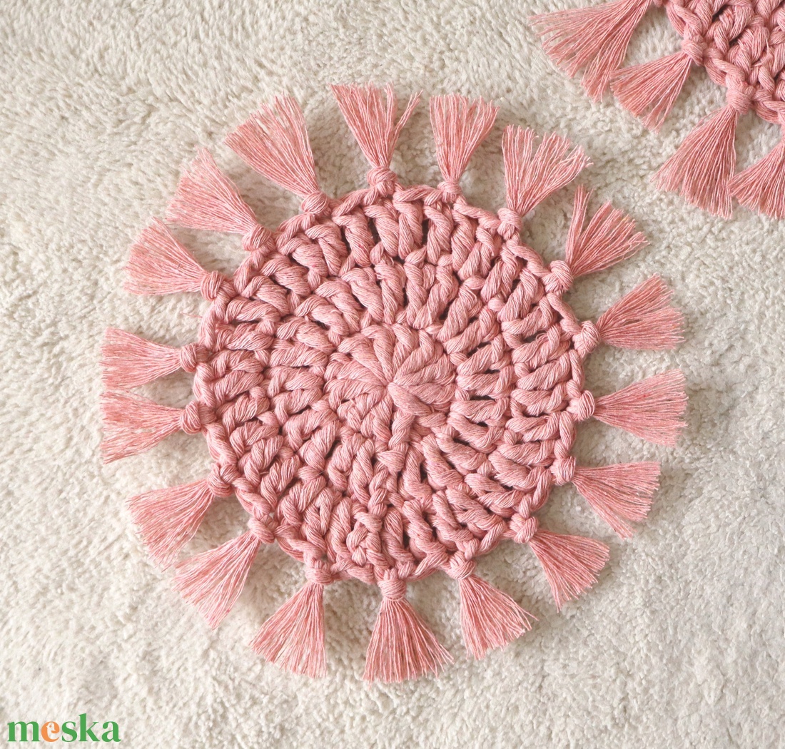 Horgolt terítő szett/alátétek - otthon & életmód - dekoráció - asztal és polc dekoráció - horgolt & csipketerítő - Meska.hu