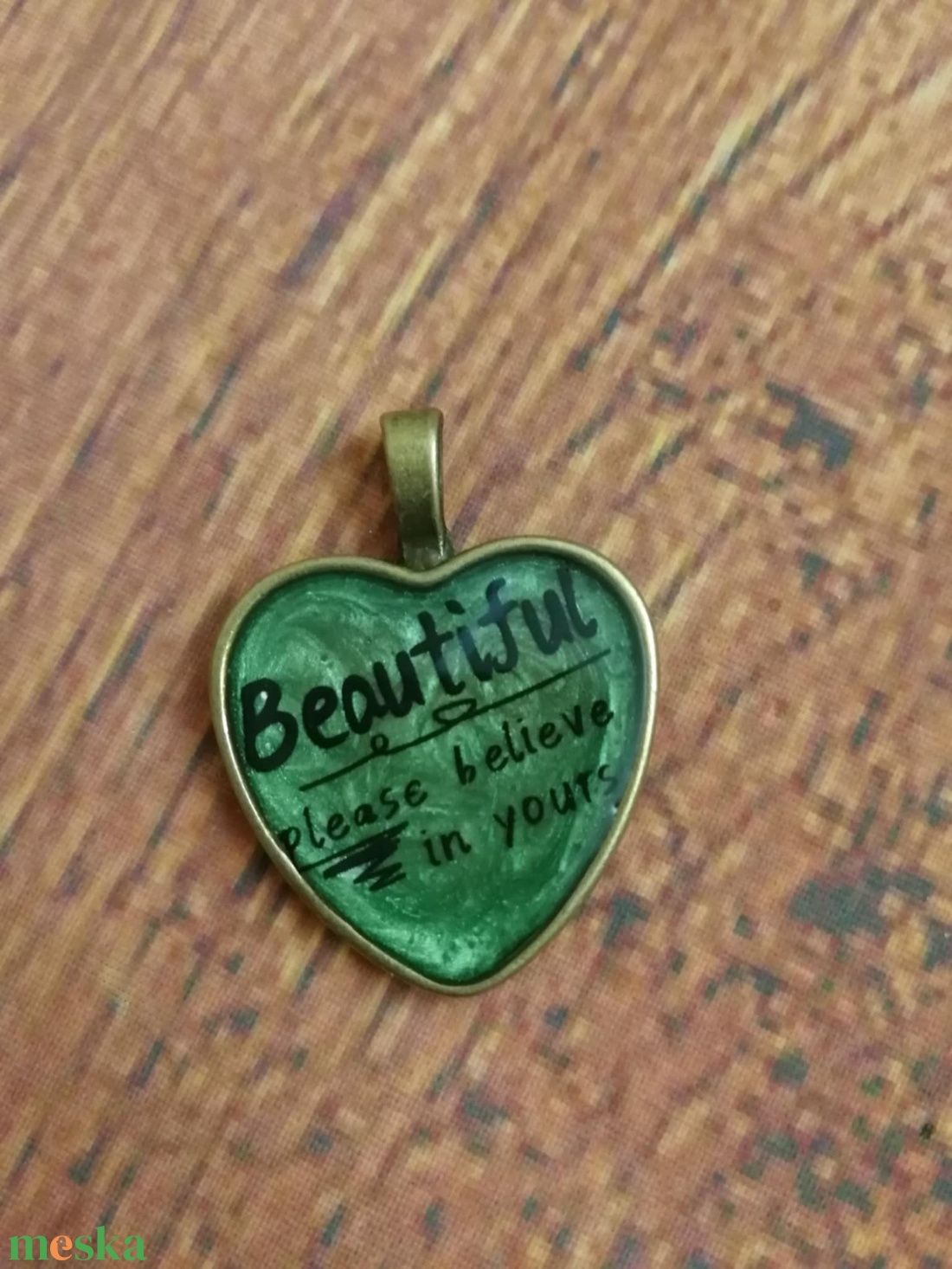 Műgyanta kézműves medál - ékszer - nyaklánc - medál - Meska.hu