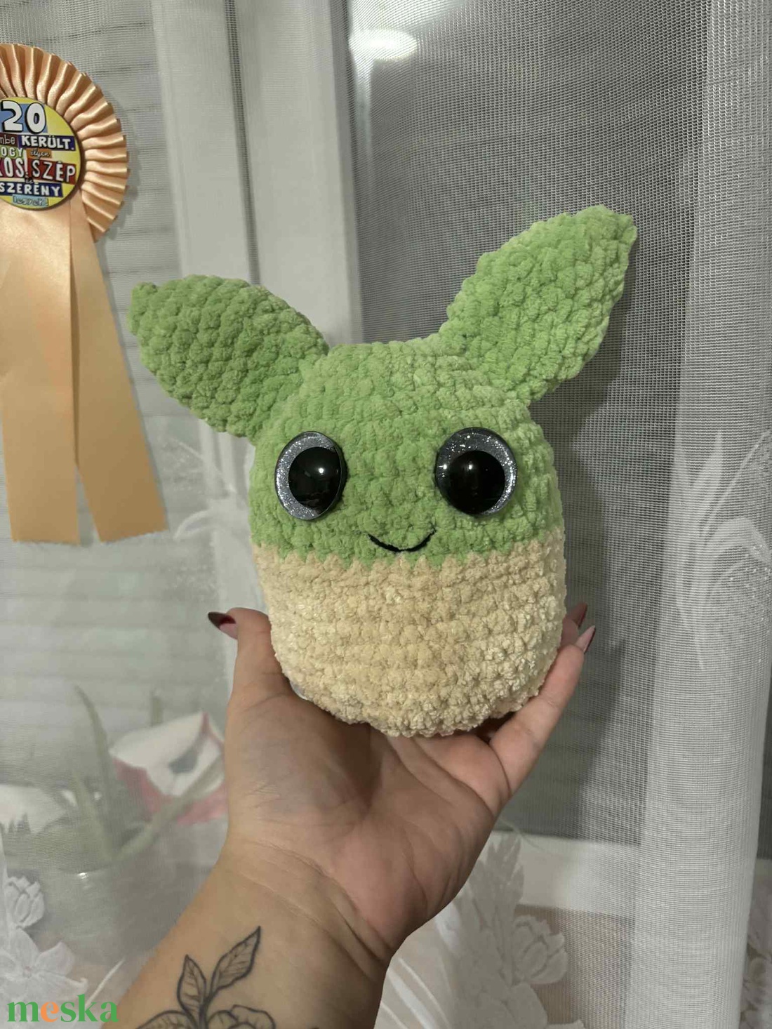 Horgolt Baby Yoda (világos) - játék & sport - plüssállat & játékfigura - plüss mesefigurák - Meska.hu