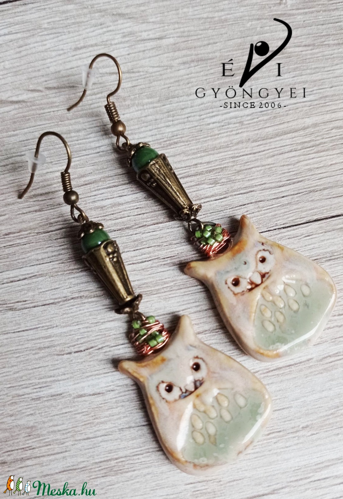BAGOLY FENYŐÁGON porcelánfülbevaló - ékszer - fülbevaló - lógó fülbevaló - Meska.hu BAGOLY FENYŐÁGON porcelánfülbevaló - ékszer - fülbevaló - lógó fülbevaló - Meska.hu