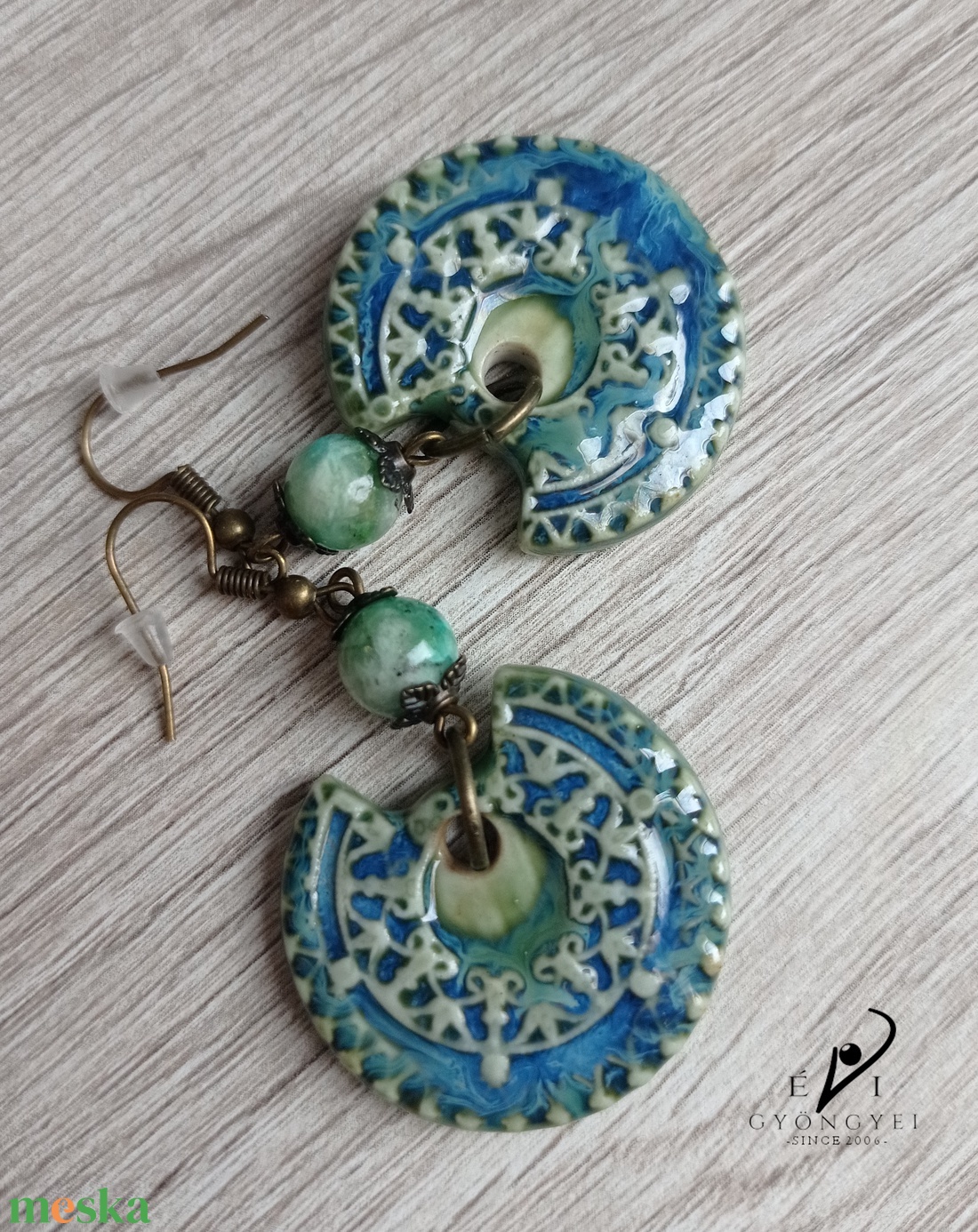 Türkiz tengercsepp porcelánfülbevaló - ékszer - fülbevaló - lógó fülbevaló - Meska.hu Türkiz tengercsepp porcelánfülbevaló - ékszer - fülbevaló - lógó fülbevaló - Meska.hu