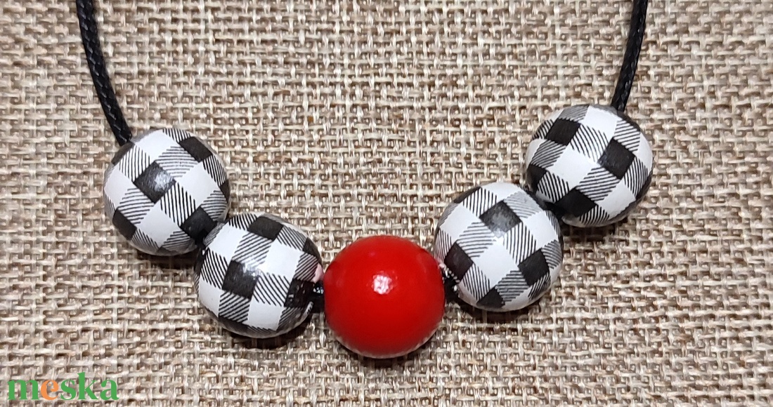 Fagyöngyös nyakláncok  - ékszer - nyaklánc - bogyós nyaklánc - Meska.hu