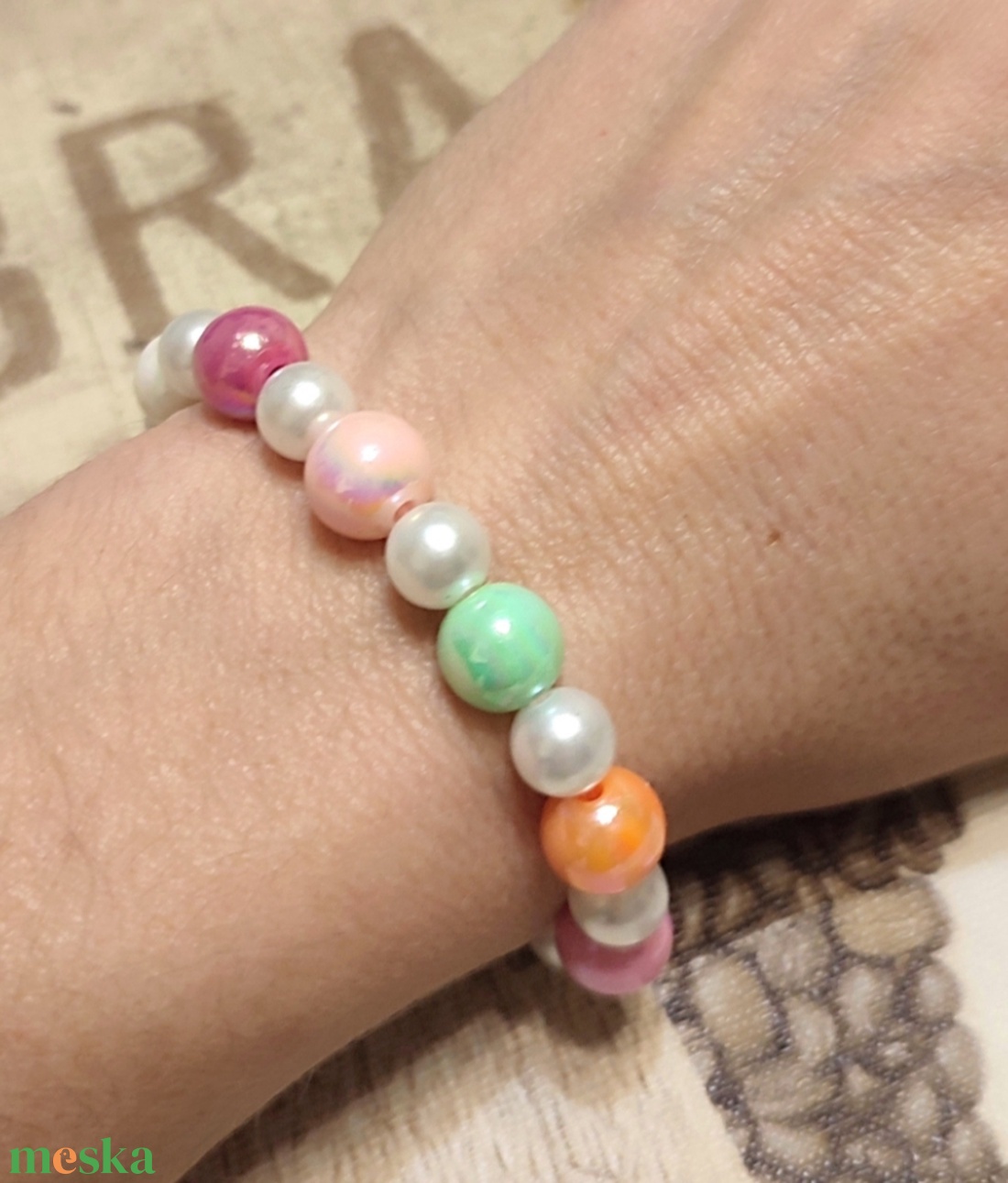 Színes gyöngyös karkötő  - esküvő - ékszer - karkötő & csuklódísz - Meska.hu