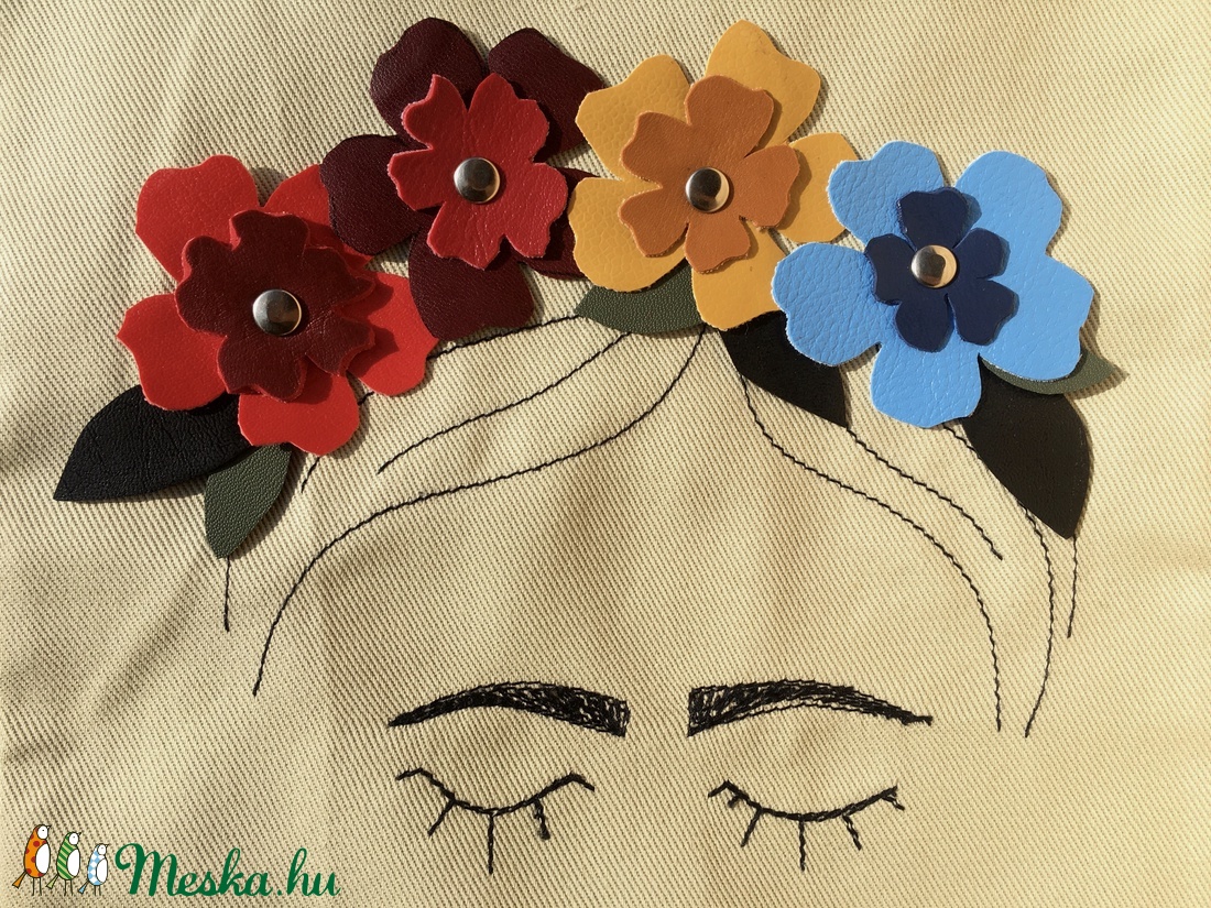 Frida vászon szatyor 3D-s virágokkal díszítve - színes virágos - táska & tok - bevásárlás & shopper táska - shopper, textiltáska, szatyor - Meska.hu
