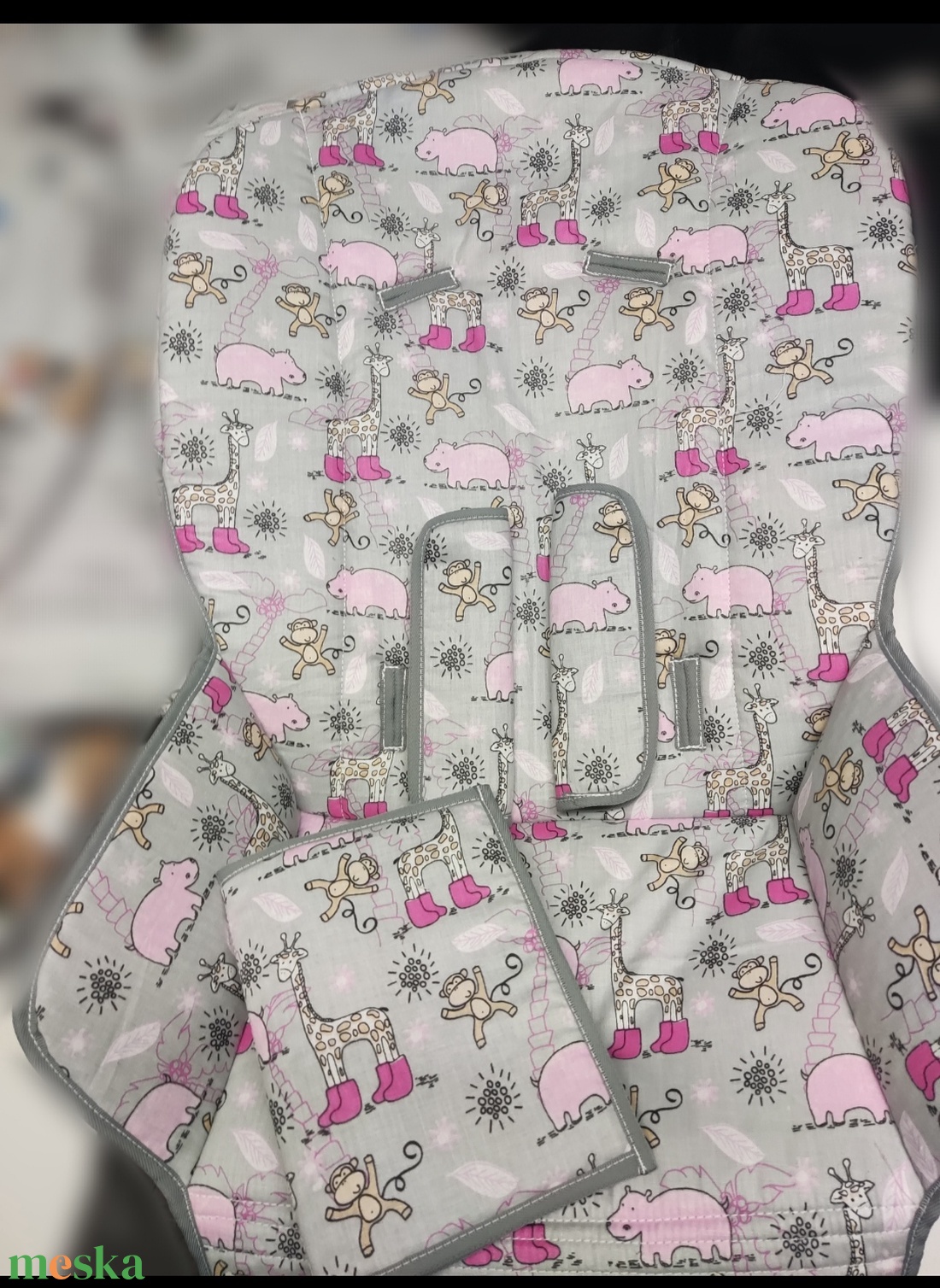 Caretero Magnus etetőszék huzat+ ajándék kiskönyvborító  - játék & sport - Meska.hu