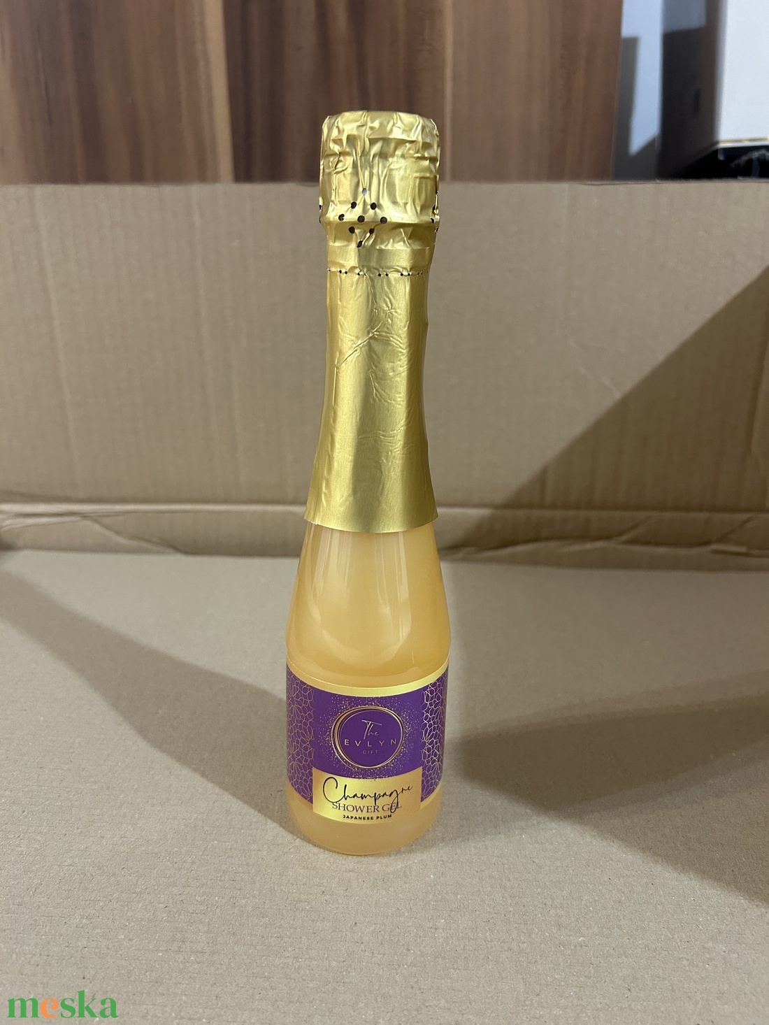 Pezsgő formájú tusfürdő karácsonyi ajándék nőknek - szépségápolás - kozmetikai ajándékcsomag - Meska.hu