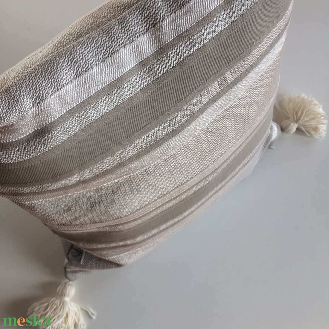 Bohén bojtos hippi párna, marokkói stílusú bohém díszpárna, huzat+belső párna (40x40cm) - otthon & életmód - lakástextil - párna & párnahuzat - Meska.hu Bohén bojtos hippi párna, marokkói stílusú bohém díszpárna, huzat+belső párna (40x40cm) - otthon & életmód - lakástextil - párna & párnahuzat - Meska.hu