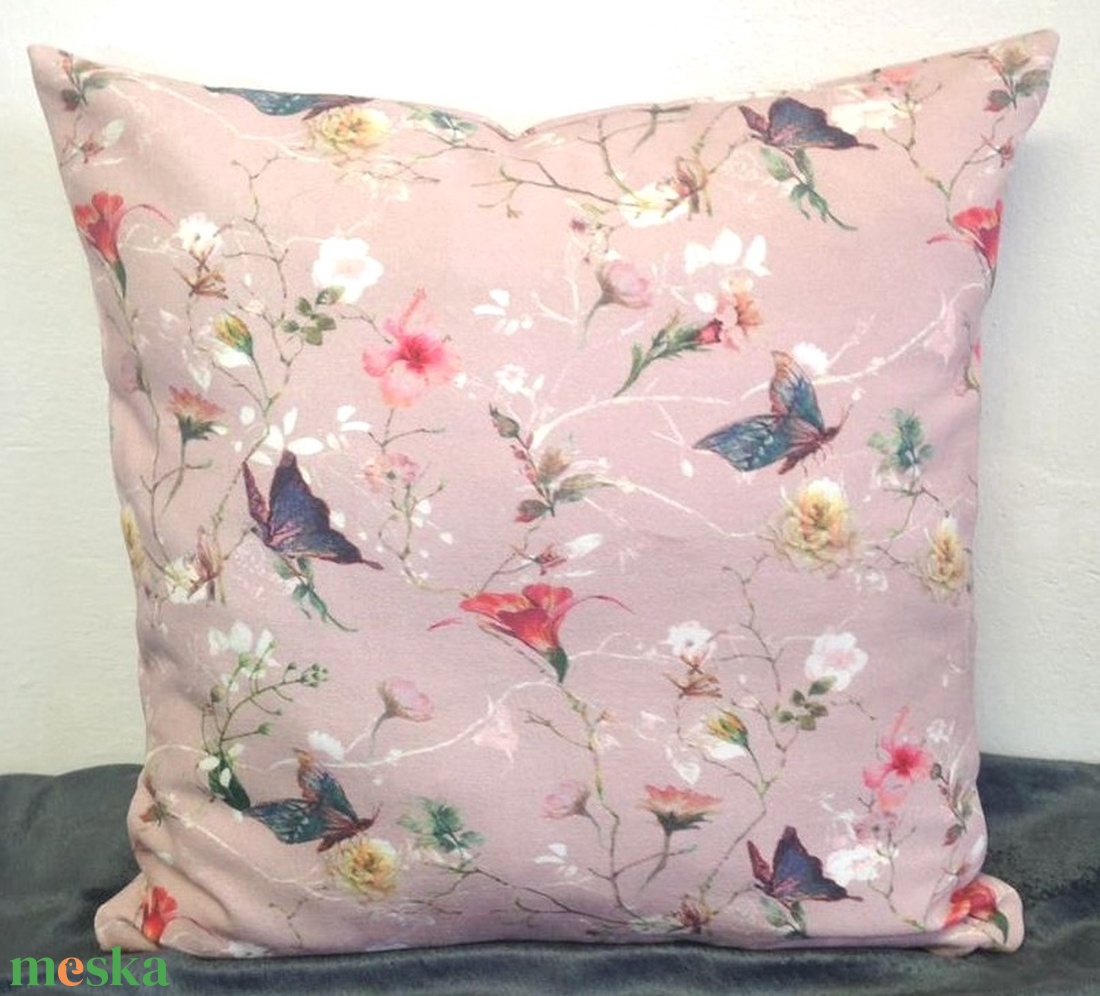 Rózsaszín pillangós-virágos díszpárna 40x40cm , Púder rózsaszín elegáns, Romantikus díszpárnahuzat + belső párna - otthon & lakás - lakástextil - párna & párnahuzat - Meska.hu