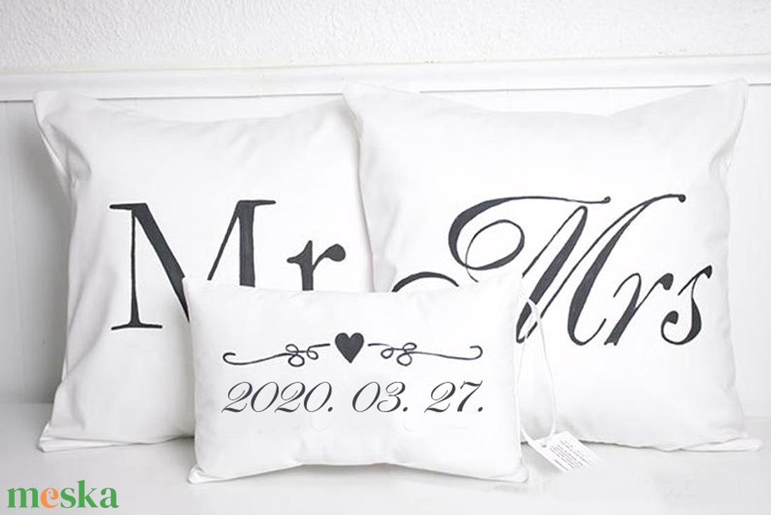 Egyedi esküvő párna szett dátummal és nevekkel vagy Mr. és Mrs. páros ajándék, esküvői ajándék huzat + belső párnák - esküvő - emlék & ajándék - nászajándék - Meska.hu
