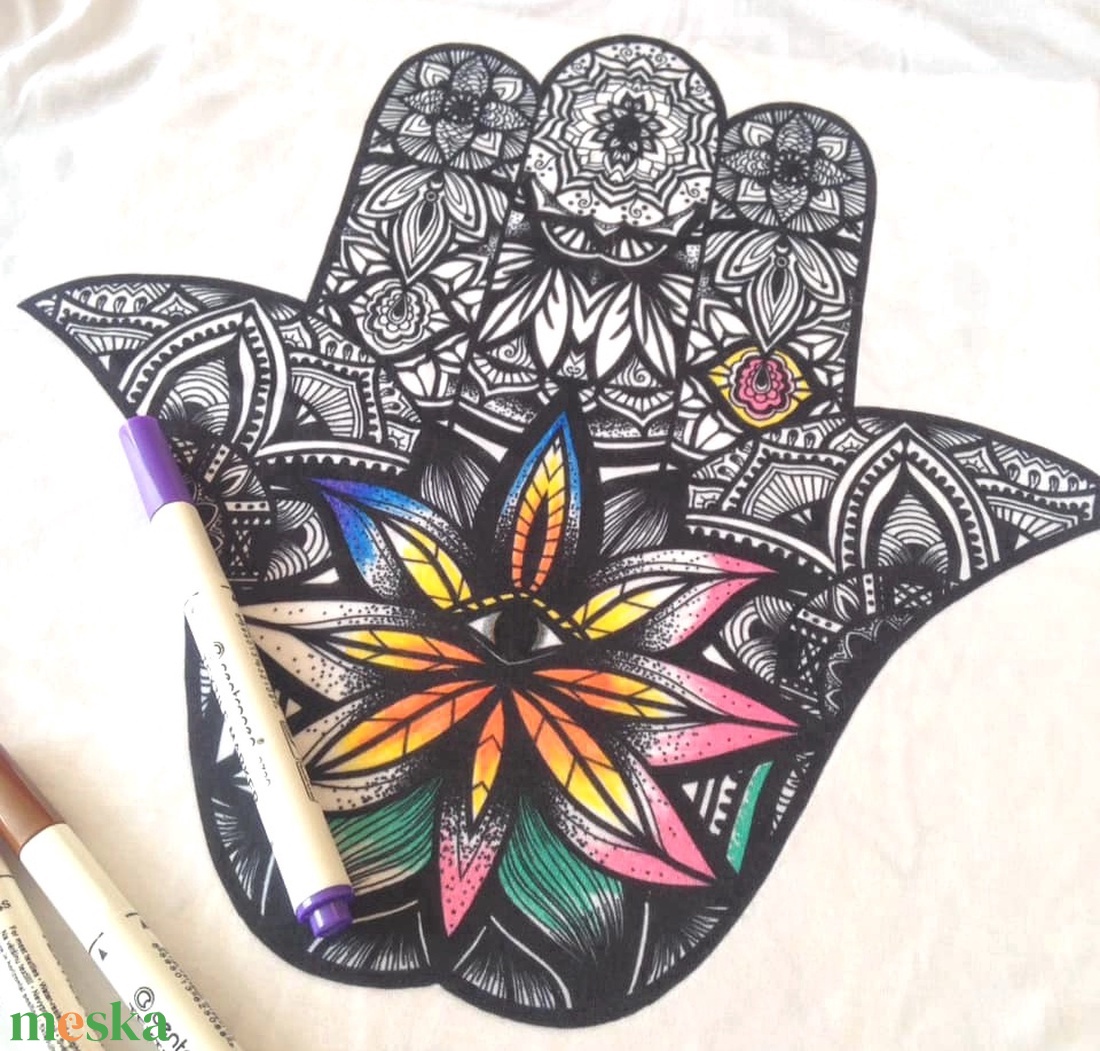 Fatima keze színezhető párna, Hamsa mandala mintás díszpárna, kifestős dekorpárna, huzat + belső párna  - otthon & életmód - lakástextil - párna & párnahuzat - Meska.hu