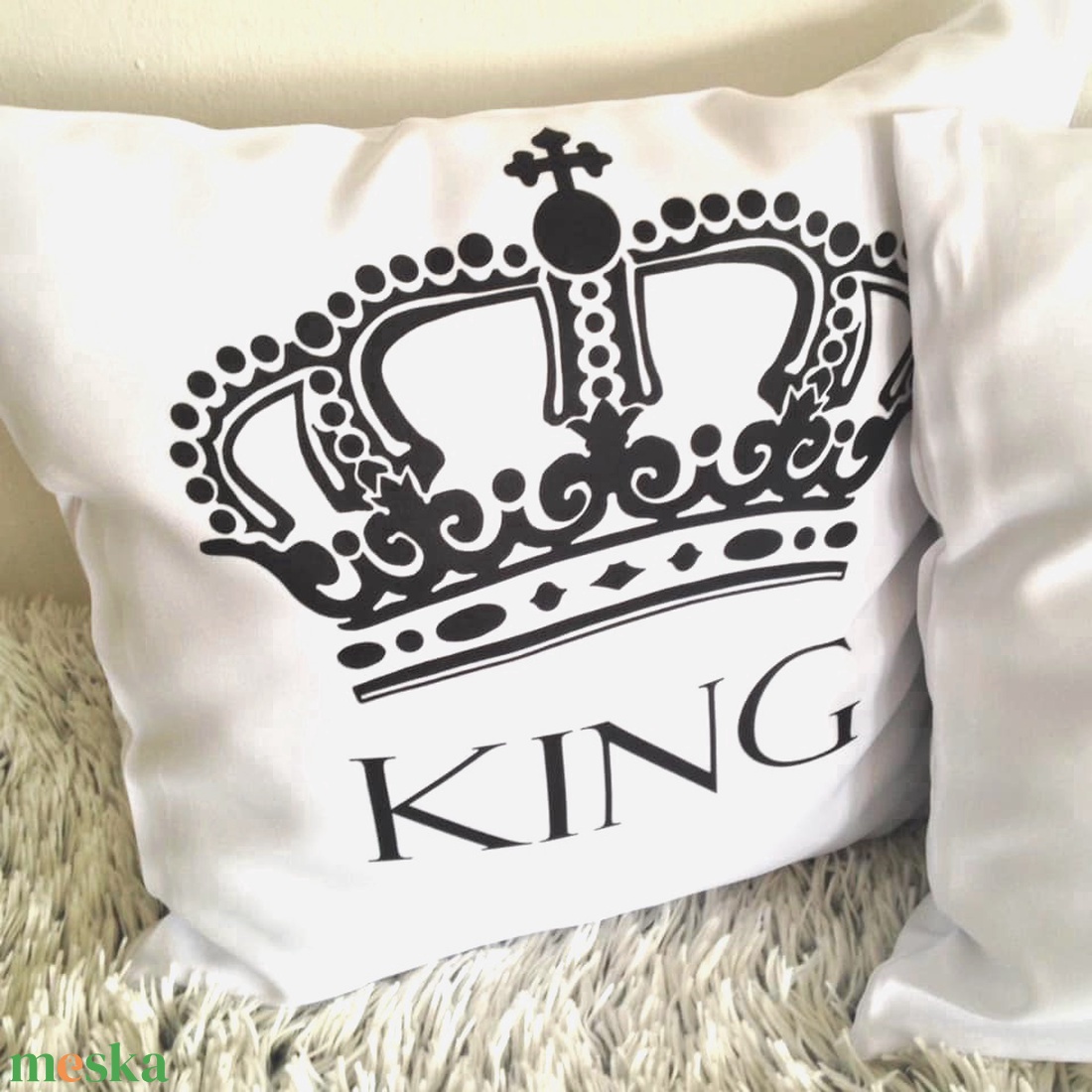 Egyedi név feliratos párna King and Queen feliratos szett, Valentin nap,esküvői nászajándék díszpárna szett, huzat+belső - otthon & életmód - lakástextil - párna & párnahuzat - díszpárna szett  - Meska.hu