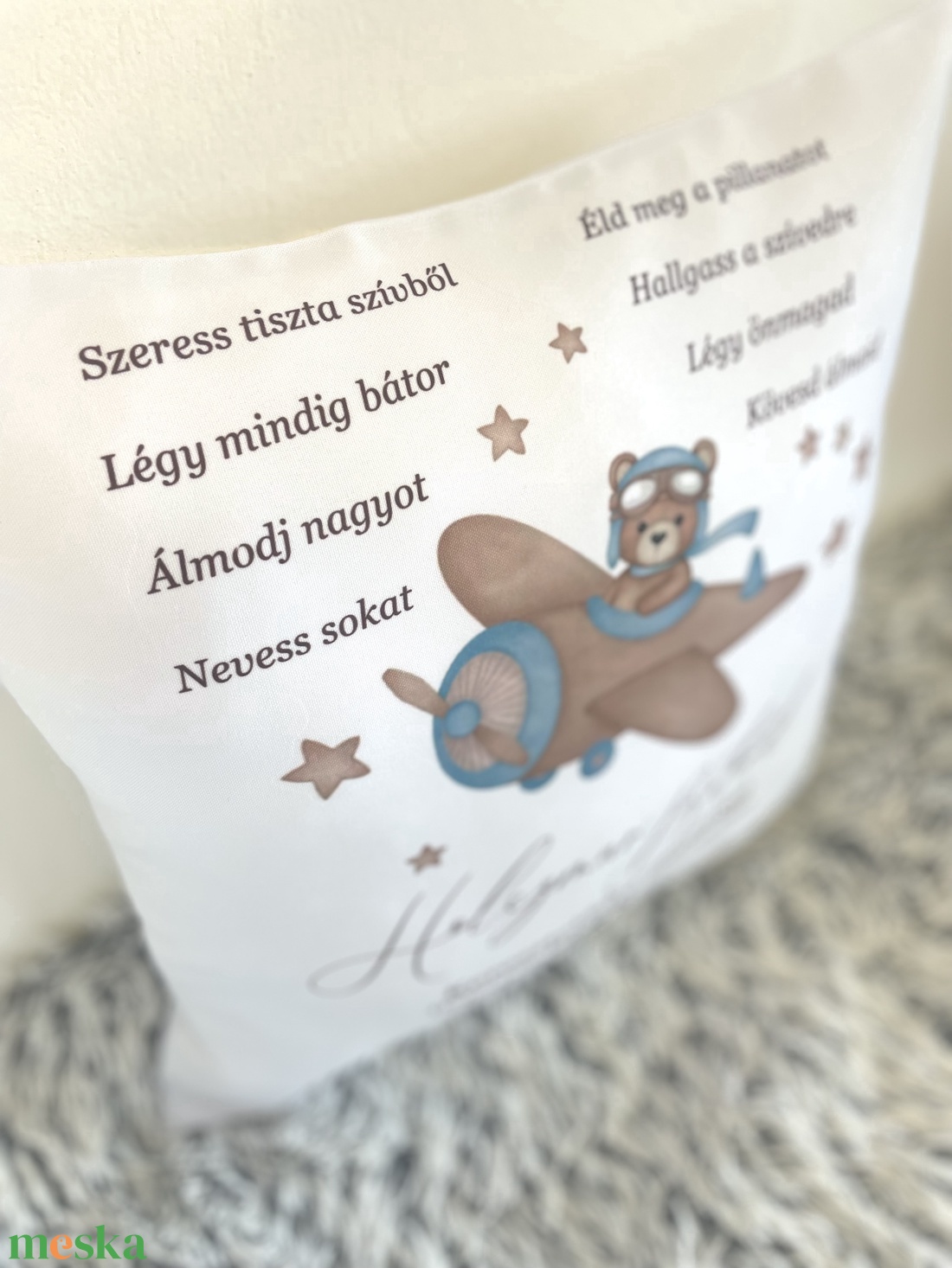 Egyedi születési keresztelői macis párna, Neves ajándék, Medve grafikás dekorpárna, babaszoba dekor, huzat+belső - karácsony - mikulás - mikulás ajándékok - Meska.hu Egyedi születési keresztelői macis párna, Neves ajándék, Medve grafikás dekorpárna, babaszoba dekor, huzat+belső - karácsony - mikulás - mikulás ajándékok - Meska.hu