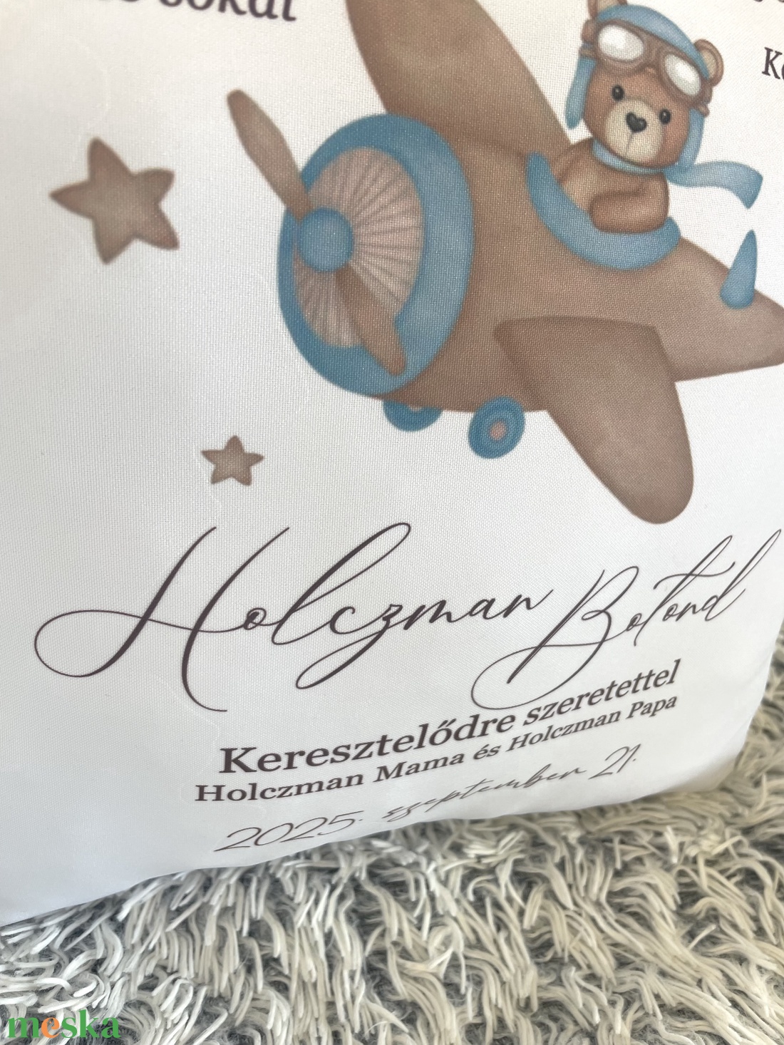 Egyedi születési keresztelői macis párna, Neves ajándék, Medve grafikás dekorpárna, babaszoba dekor, huzat+belső - karácsony - mikulás - mikulás ajándékok - Meska.hu Egyedi születési keresztelői macis párna, Neves ajándék, Medve grafikás dekorpárna, babaszoba dekor, huzat+belső - karácsony - mikulás - mikulás ajándékok - Meska.hu
