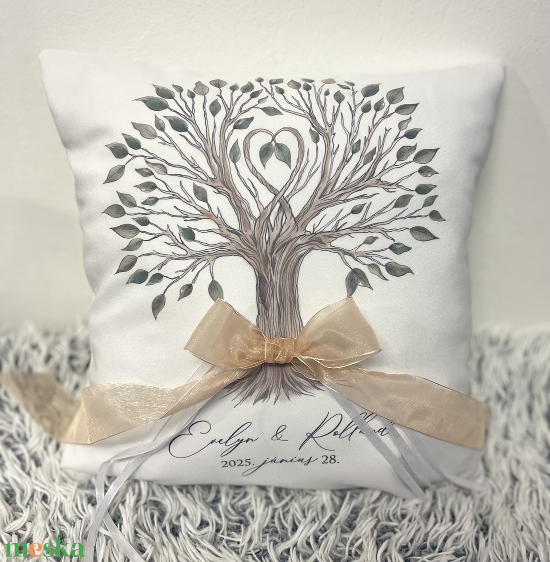 Szerelemfa életfa nászajándék párna, egyedi nevek és dátum, esküvő, évforduló, esküvői ajándék huzat+belső - esküvő - emlék & ajándék - nászajándék - esküvői párna - Meska.hu