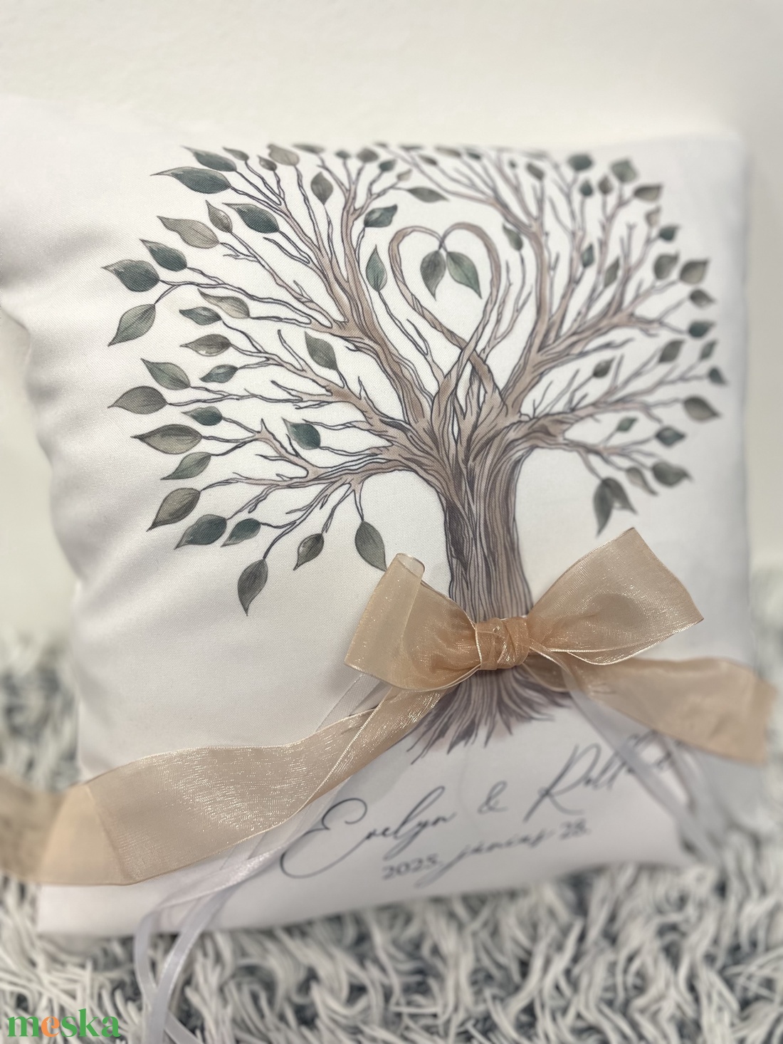 Szerelemfa életfa nászajándék párna, egyedi nevek és dátum, esküvő, évforduló, esküvői ajándék huzat+belső - esküvő - emlék & ajándék - nászajándék - esküvői párna - Meska.hu