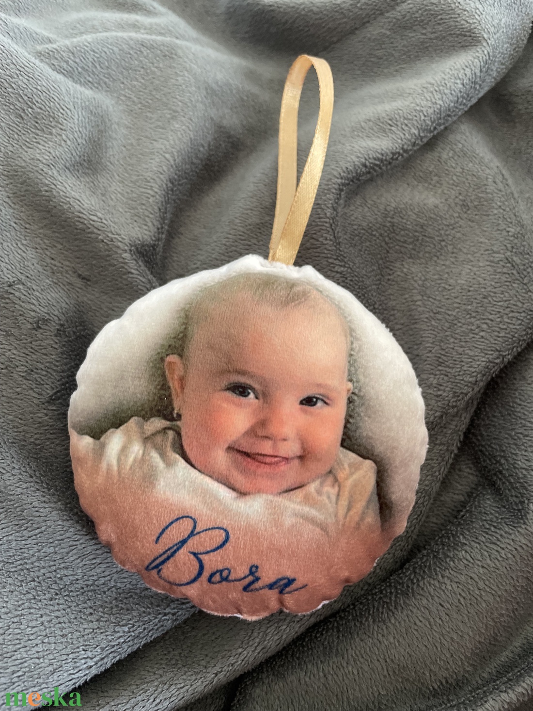 Fényképes névre szóló karácsonyfadísz, saját fotós neves karácsonyi dekor, ajándék karácsonyra - karácsony - karácsonyi lakásdekoráció - karácsonyfadíszek - Meska.hu