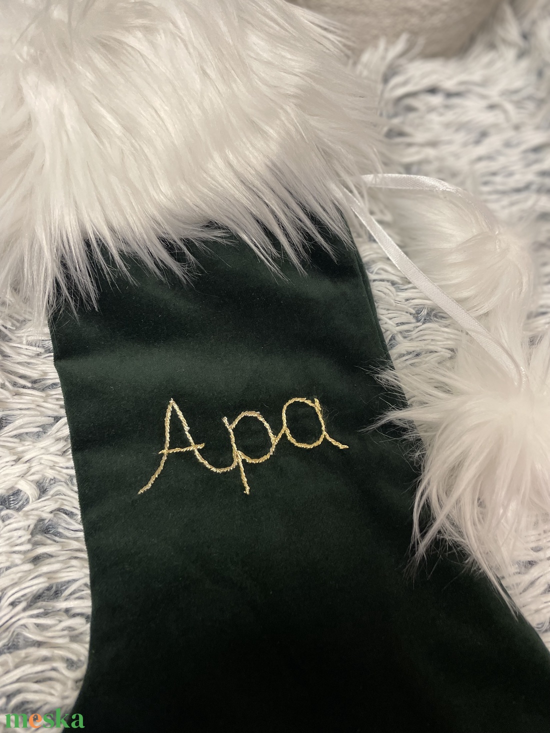 Mikulászokni-szett szülőknek ajándékba, Anya és Apa, Karácsonyi bársony díszzokni, Mikulás csizma ajándék - karácsony - mikulás - mikulás csizma és zokni - Meska.hu