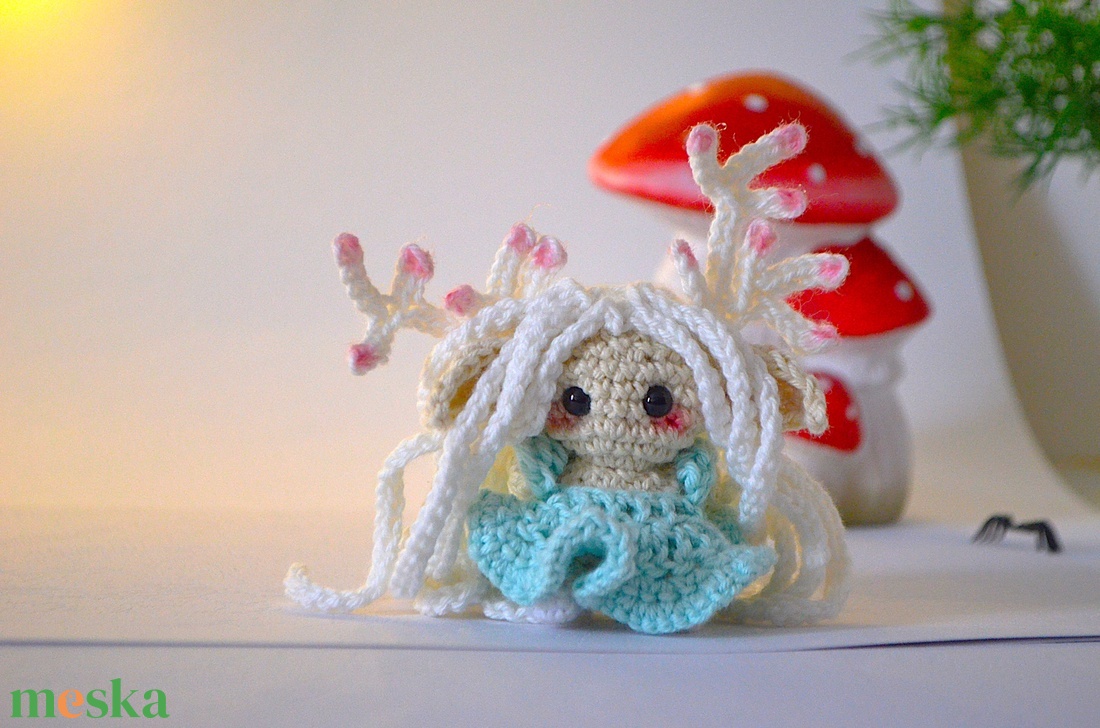 Erdei tündér amigurumi - táska & tok - kulcstartó & táskadísz - kulcstartó - Meska.hu