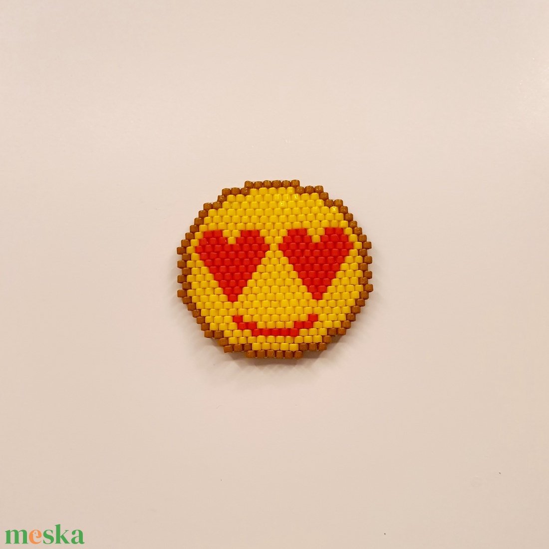 Szivecske szemű smiley hűtőmágnes - otthon & életmód - konyhafelszerelés, tálalás - konyhai dekoráció - hűtőmágnes - Meska.hu