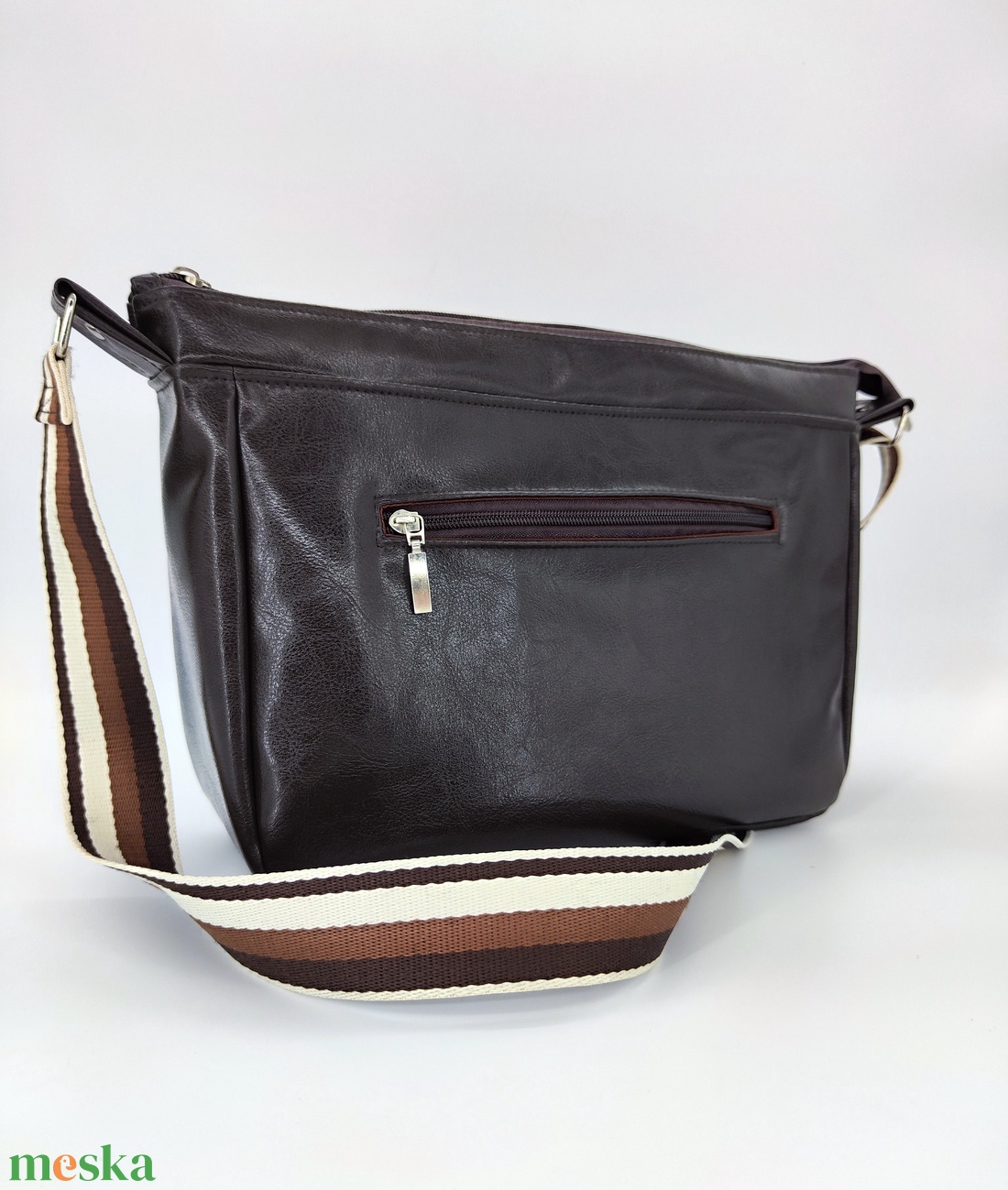 Lady oldaltásak L, Barna-fehér minta - táska & tok - kézitáska & válltáska - vállon átvethető táska - Meska.hu