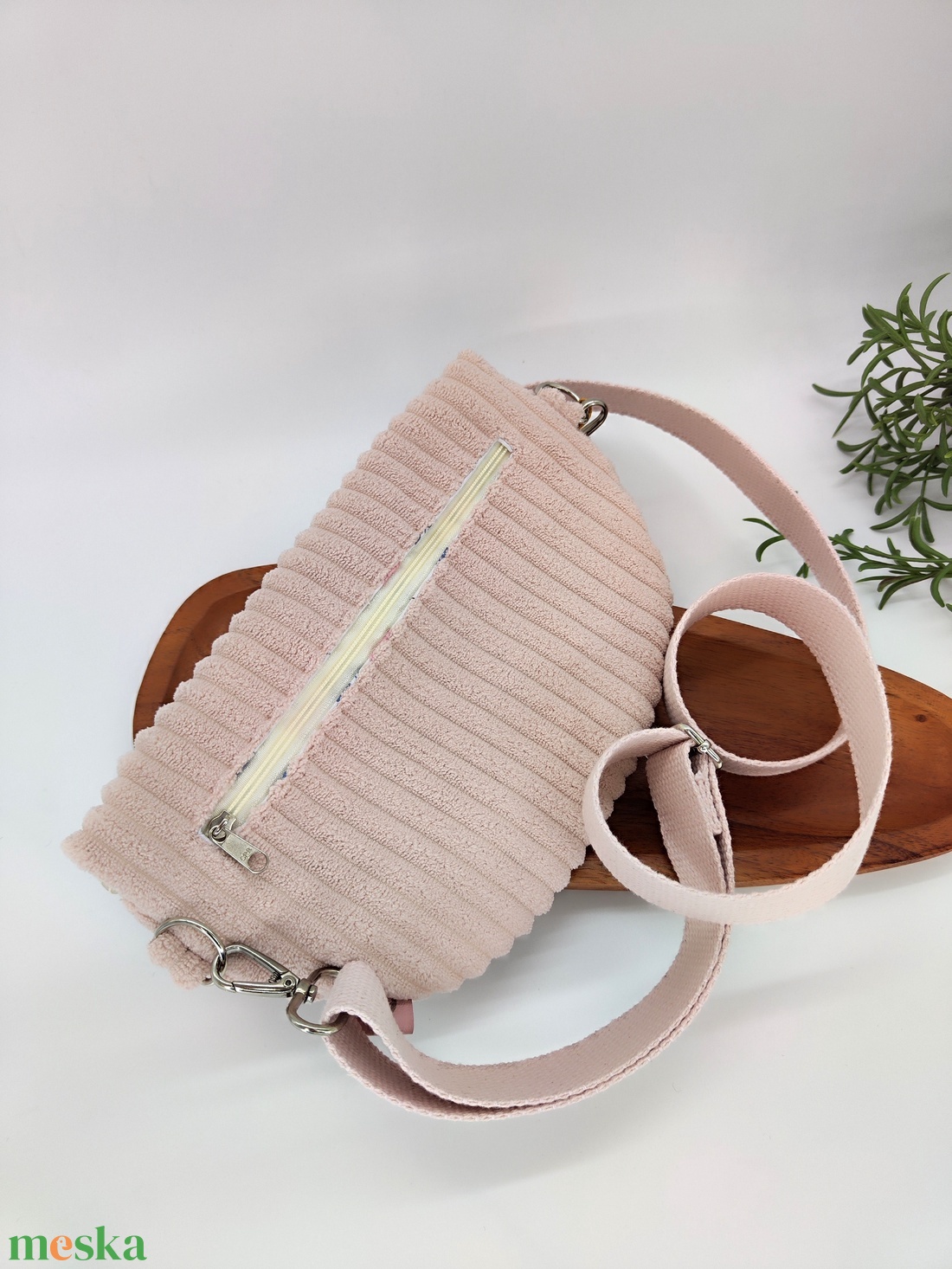 Mia crossbody,  rózsaszín kord virágmintával övtáska - táska & tok - övtáska - Meska.hu