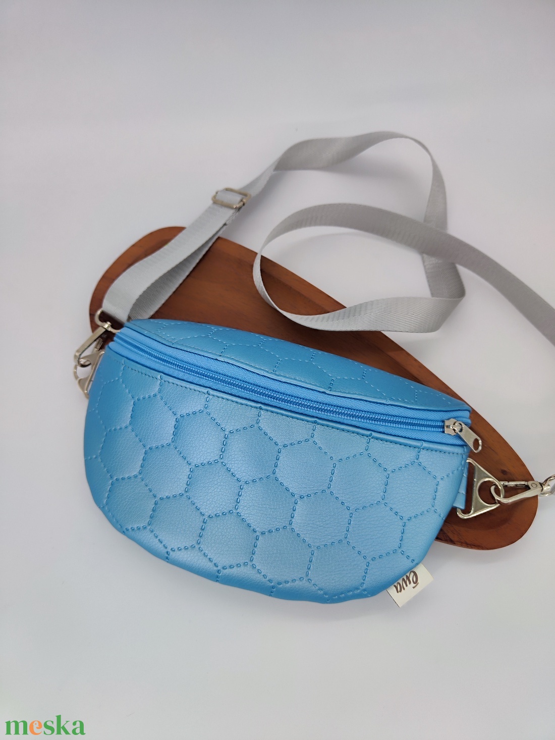 Mia crossbody, jégkék textilbőr övtáska - táska & tok - övtáska - Meska.hu