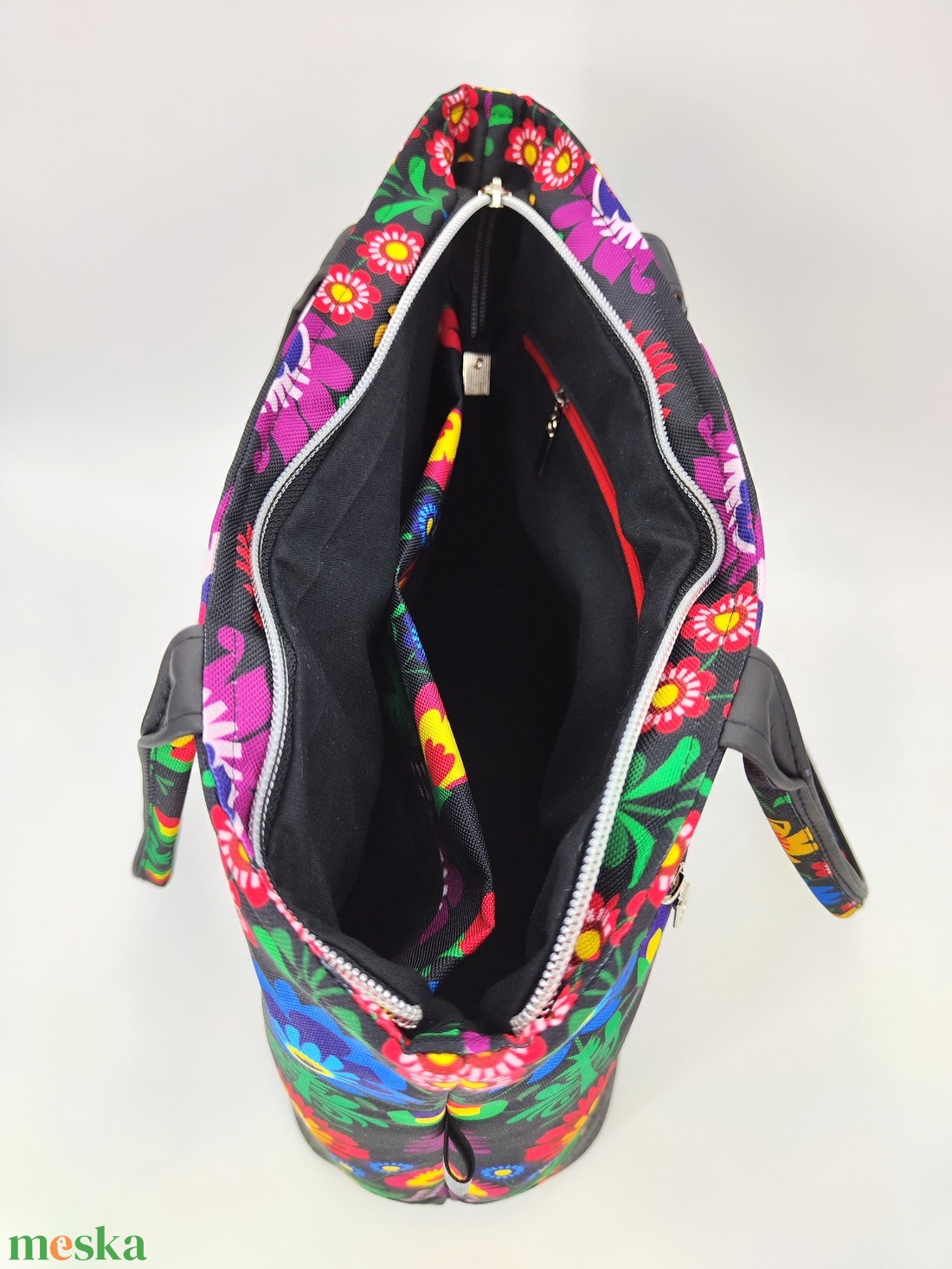 Zora válltáska fekete, népi motívumos virágok - táska & tok - kézitáska & válltáska - válltáska - Meska.hu