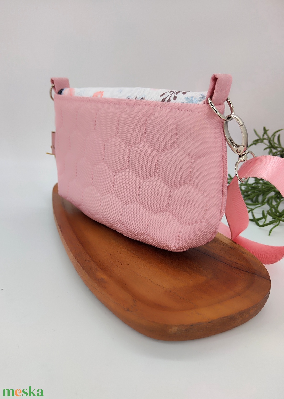 Kislány oldaltáska rózsaszín madárka mintás - táska & tok - kézitáska & válltáska - vállon átvethető táska - Meska.hu