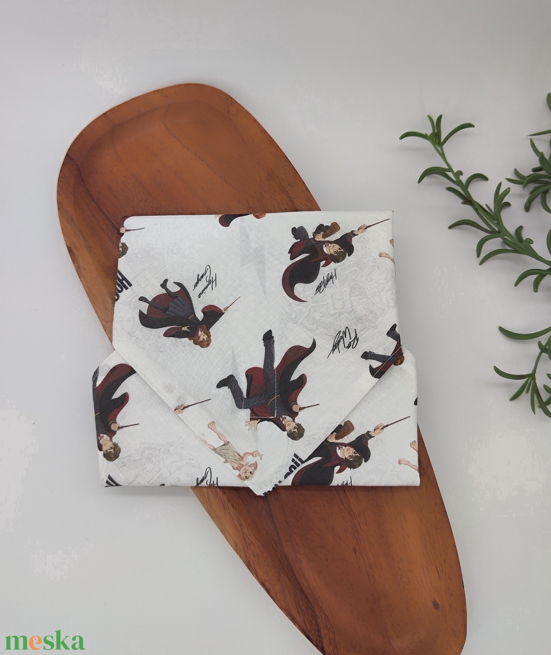 Újraszalvéta Pul-pamutvászon Harry Potter Hogwarts, Dobby minta - otthon & életmód - konyhafelszerelés, tálalás - konyhai textil - szalvéta - Meska.hu