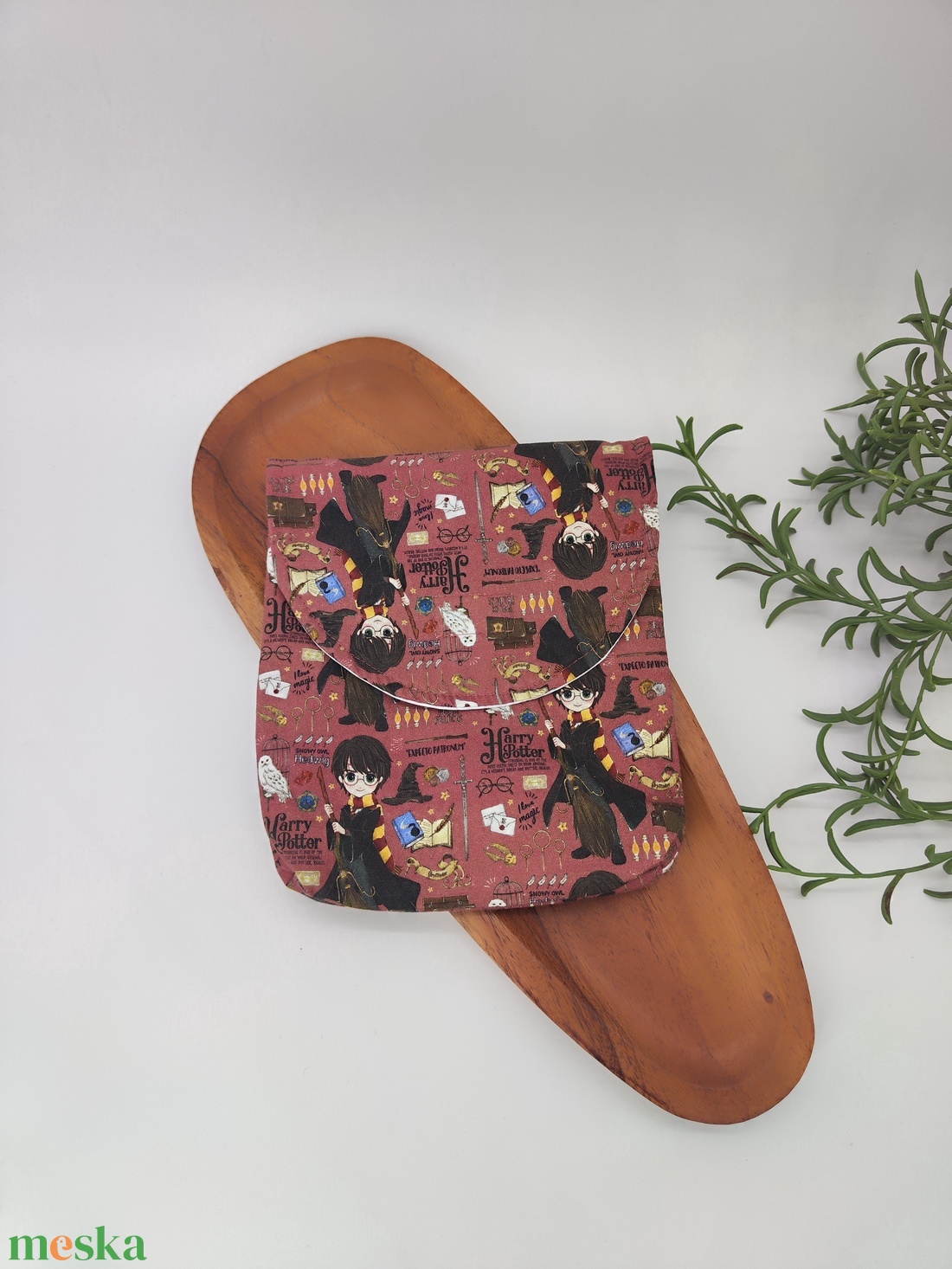 Uzsis, tízórai szütyő, tároló  - Harry Potter minta, bordó alapon - táska & tok - uzsonna- & ebéd tartó - szendvics csomagoló - Meska.hu