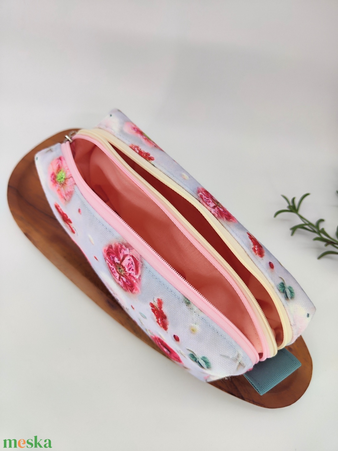 Dupla cipzáras tároló, neszeszer, tolltartó rózsás 3D hatás  - táska & tok - neszesszer - Meska.hu