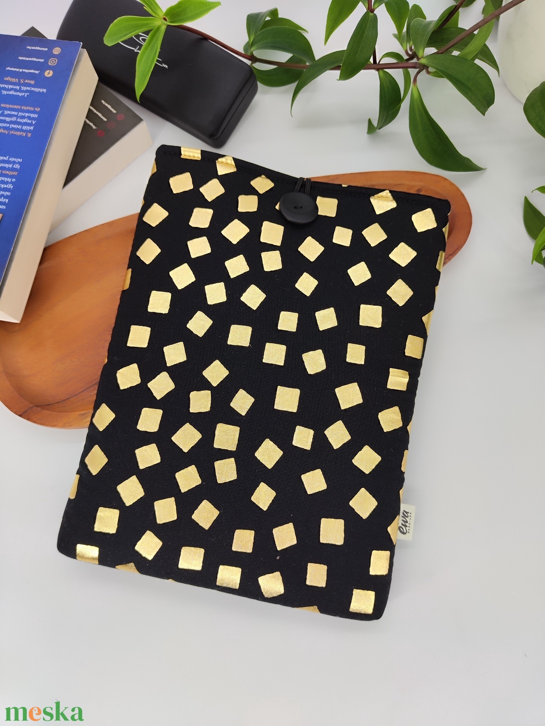 Könyvtok fekete-arany minta, fekete textilbőrrel - könyv & zene - könyvtok - Meska.hu