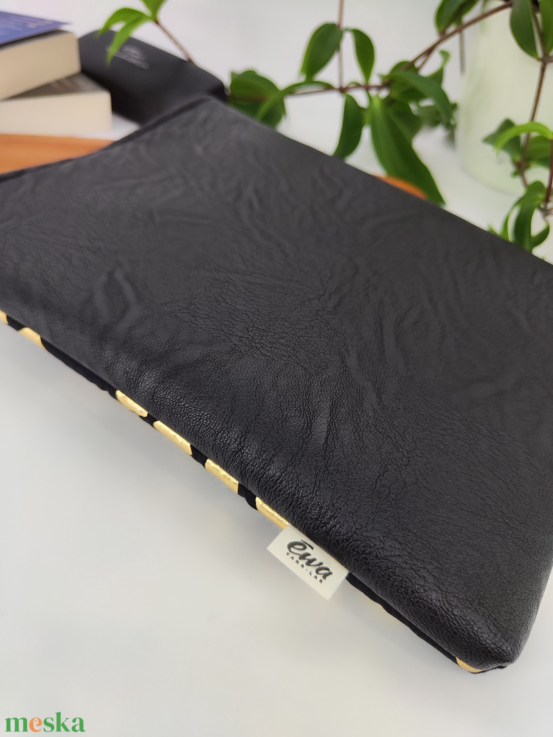 Könyvtok fekete-arany minta, fekete textilbőrrel - könyv & zene - könyvtok - Meska.hu