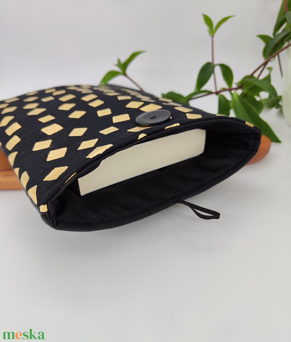 Könyvtok fekete-arany minta, fekete textilbőrrel - könyv & zene - könyvtok - Meska.hu