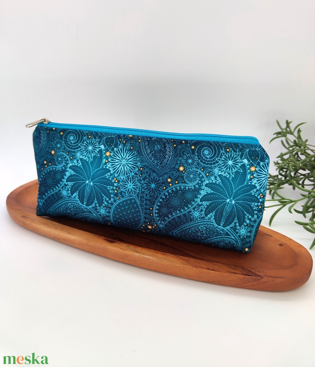 Tolltartó / neszeszer türkiz zöld virág minta - otthon & életmód - papír, írószer - tolltartó & ceruzatekercs - Meska.hu