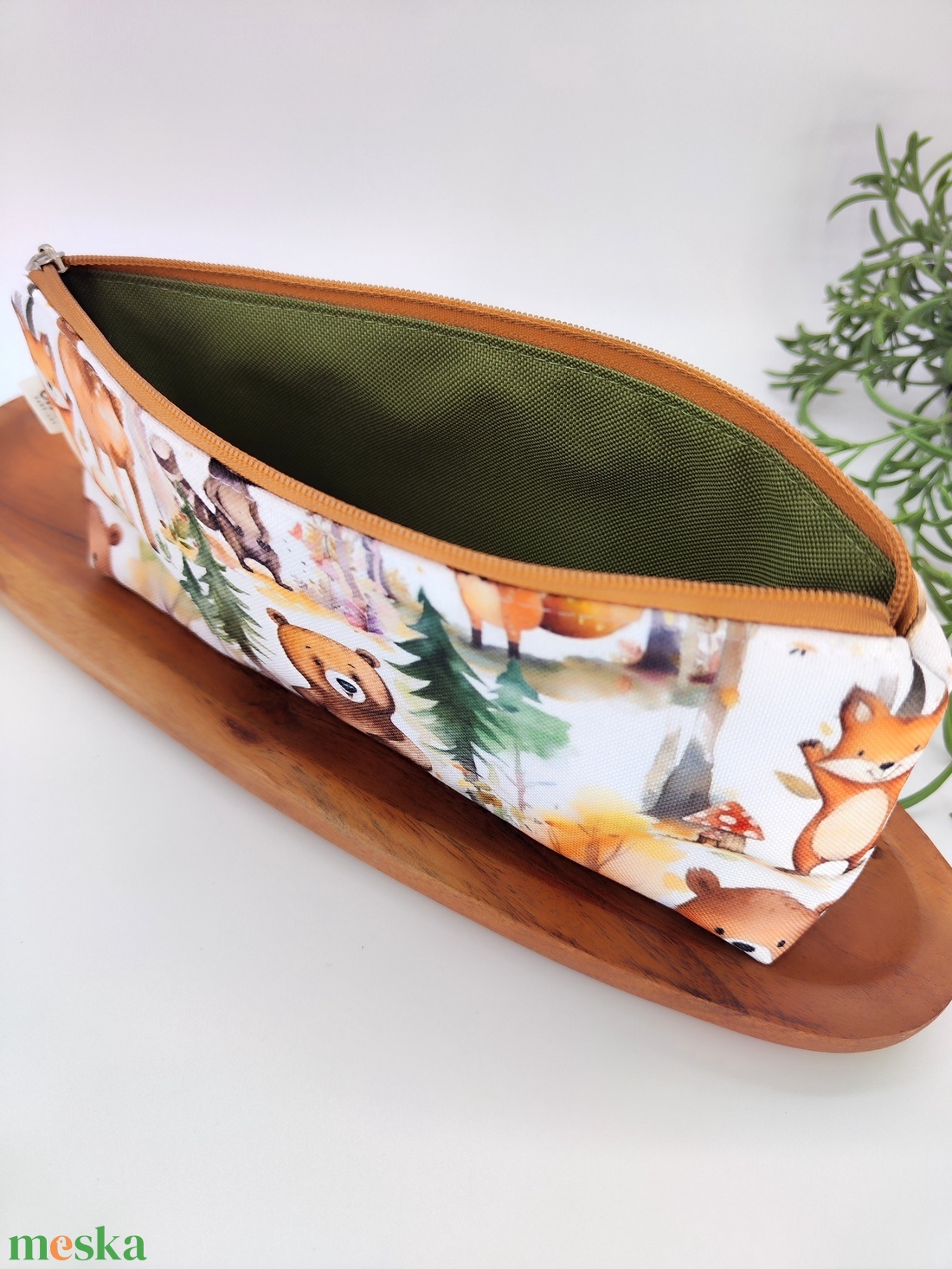 Tolltartó / neszeszer erdei állatok minta - otthon & életmód - papír, írószer - tolltartó & ceruzatekercs - Meska.hu