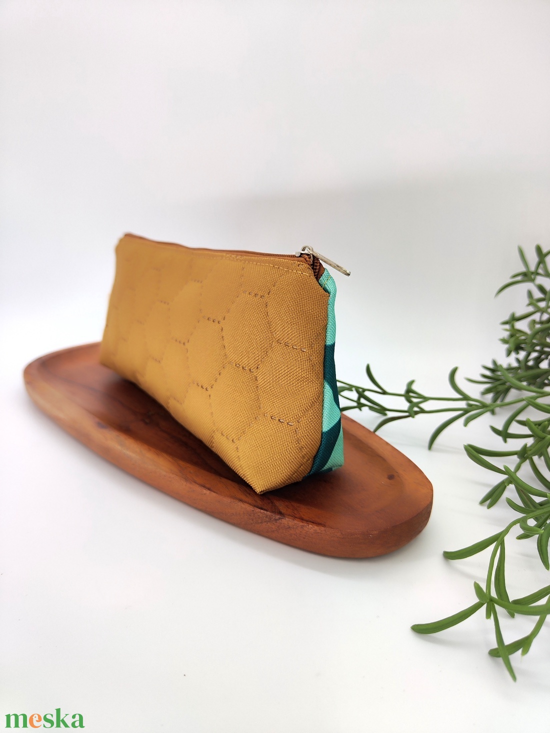 Tolltartó / neszeszer zöld-arany, bronz háromszög minta - otthon & életmód - papír, írószer - tolltartó & ceruzatekercs - Meska.hu