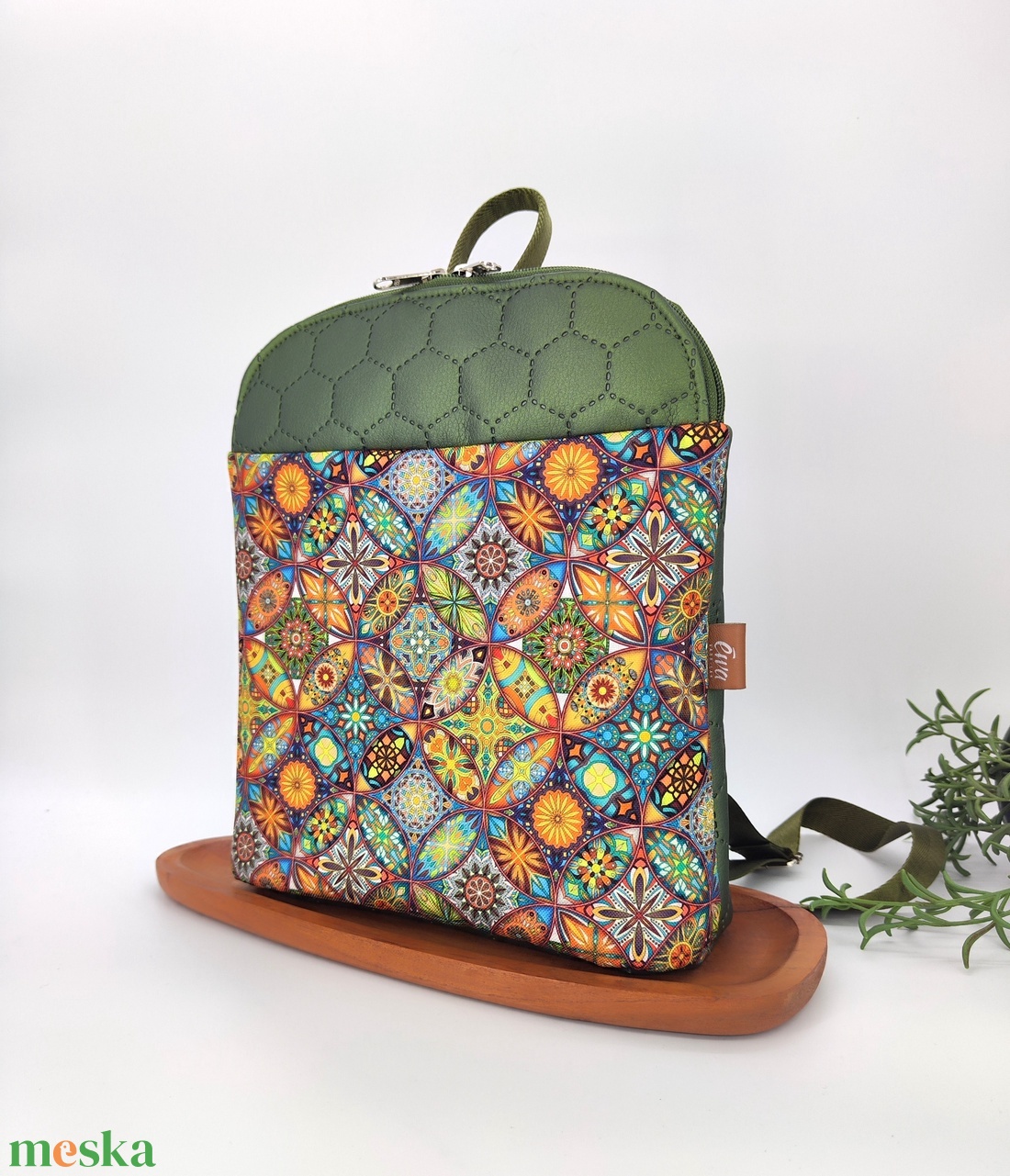 Útravaló hátizsák S méret zöld-narancs mandala minta - táska & tok - hátizsák - kishátizsák - Meska.hu