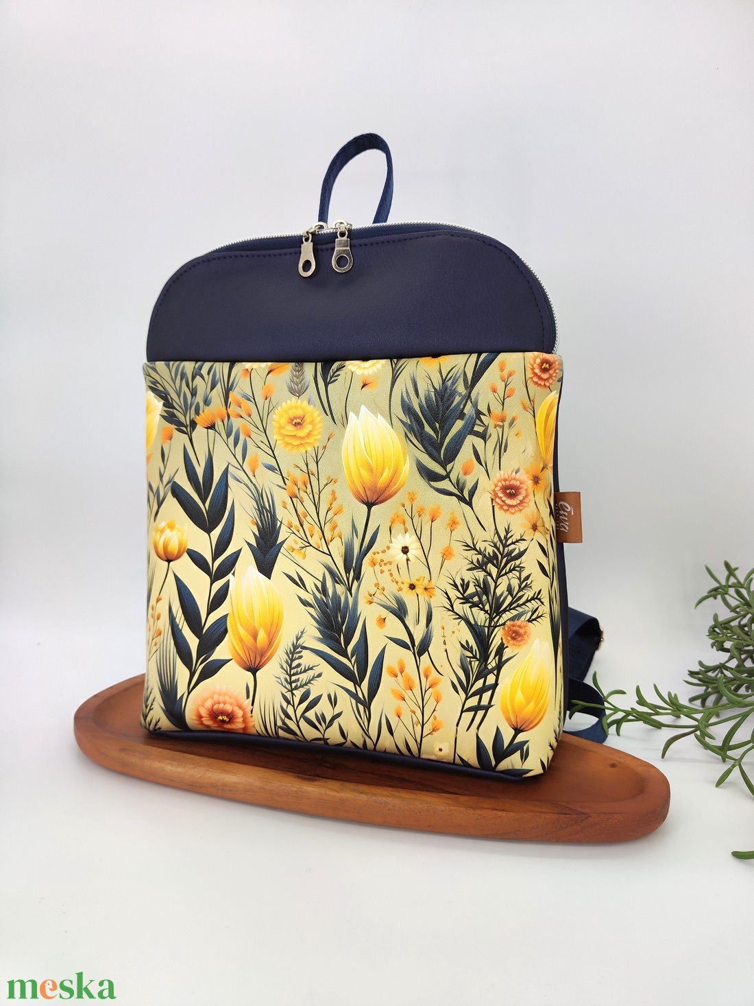 Útravaló hátizsák S méret kék sárga mezei virágok minta - táska & tok - hátizsák - kishátizsák - Meska.hu