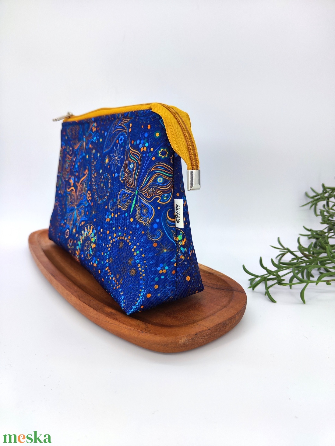 Kalandor cipzáras tároló utazó neszesszer,kék alapon pillangók - táska & tok - neszesszer - Meska.hu