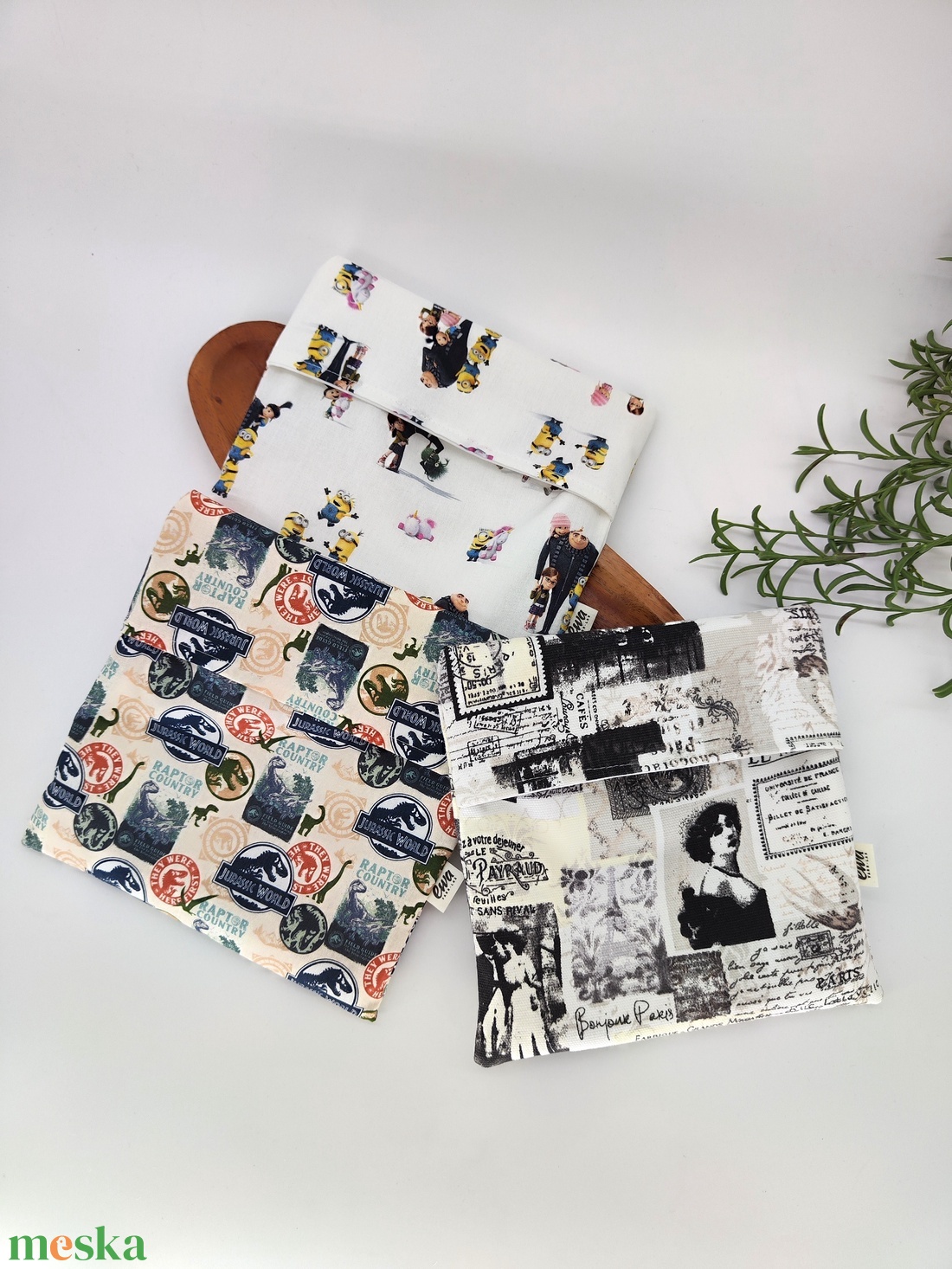 Tízórais / Uzsis zsák Kutyás minta - Dínós minta, Gru minta, Vintage minta - táska & tok - uzsonna- & ebéd tartó - szendvics csomagoló - Meska.hu