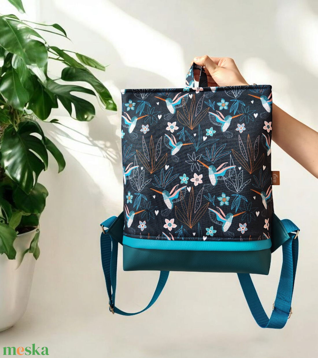 Irina hátizsák - Madaras/ Kolibri minta türkiz textilbőrrel - táska & tok - hátizsák - kishátizsák - Meska.hu