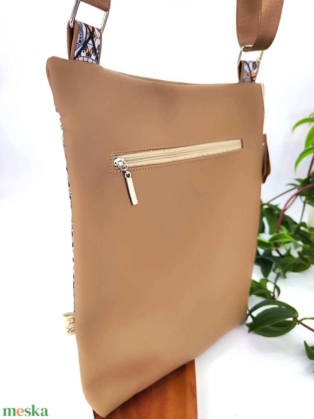 Kisebb oldaltáska - Barnás csempe minta - táska & tok - kézitáska & válltáska - válltáska - Meska.hu