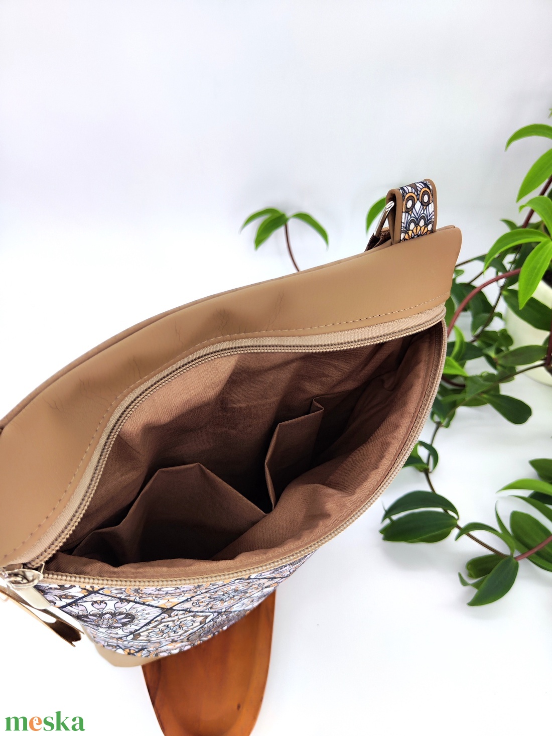 Kisebb oldaltáska - Barnás csempe minta - táska & tok - kézitáska & válltáska - válltáska - Meska.hu