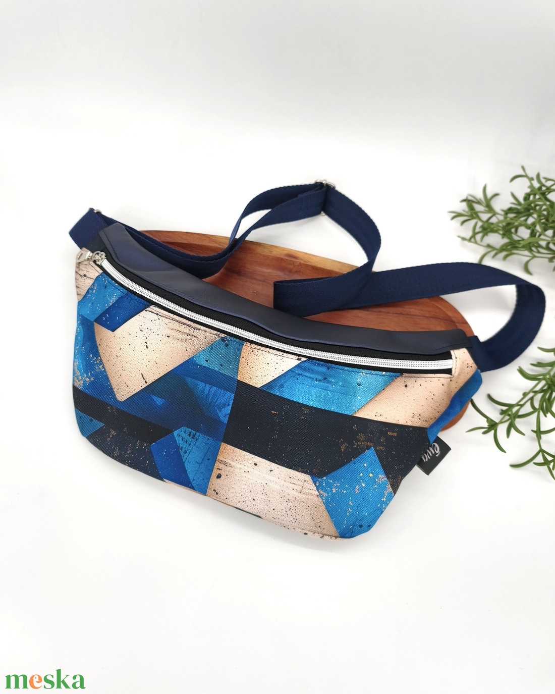 Crodssbody / Testtáska kék geometriai minta - táska & tok - kézitáska & válltáska - vállon átvethető táska - Meska.hu