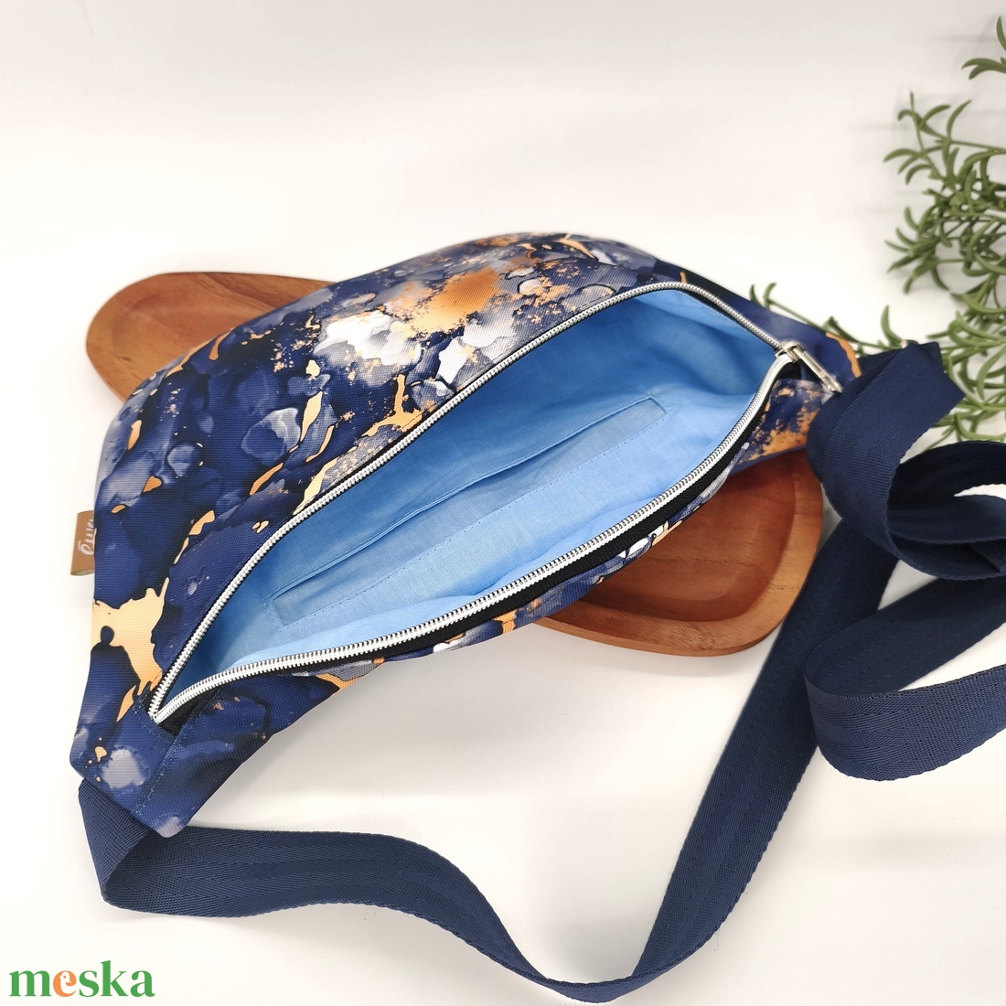 Crodssbody / Testtáska kék márványminta minta - táska & tok - övtáska - Meska.hu